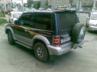 1995 Mitsubishi Pajero Pics