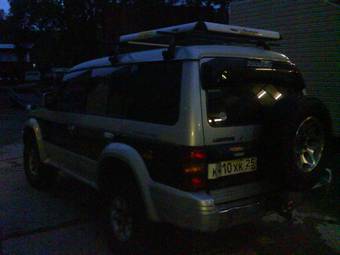 1995 Mitsubishi Pajero Photos