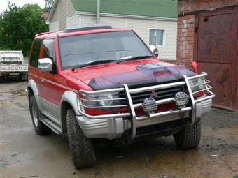 1995 Mitsubishi Pajero Photos