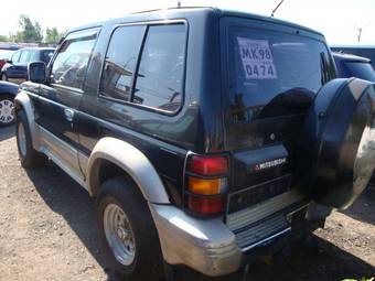 1995 Mitsubishi Pajero Photos