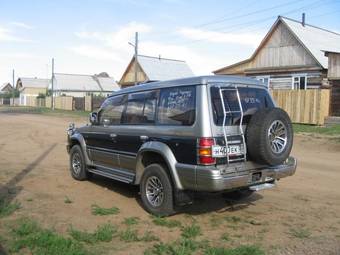 1995 Mitsubishi Pajero Photos