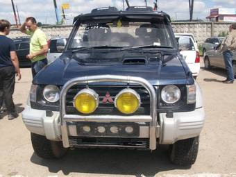 1995 Mitsubishi Pajero Pics