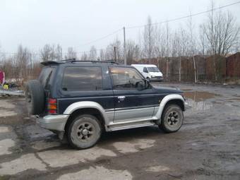 1995 Mitsubishi Pajero Wallpapers