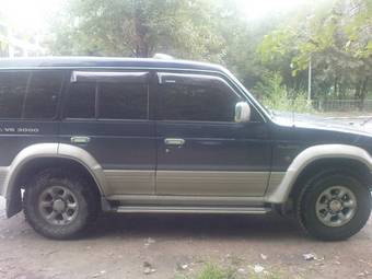 1995 Mitsubishi Pajero Pictures