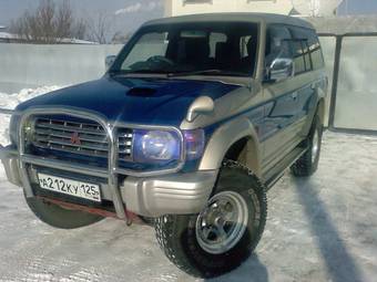 1995 Mitsubishi Pajero Pics