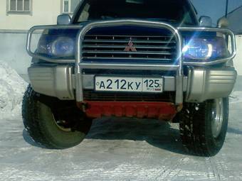 1995 Mitsubishi Pajero Photos