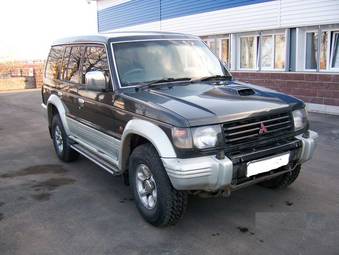 1995 Mitsubishi Pajero Photos