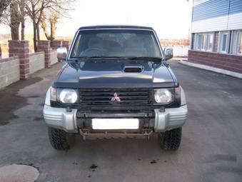 1995 Mitsubishi Pajero Photos