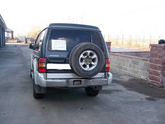 1995 Mitsubishi Pajero Photos