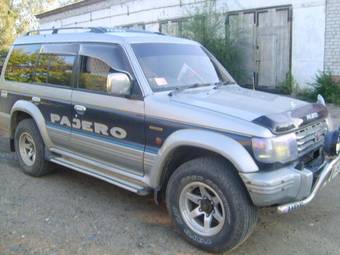 1995 Mitsubishi Pajero Photos