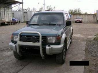 1995 Mitsubishi Pajero Photos
