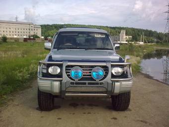 1995 Mitsubishi Pajero Photos