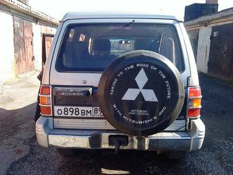 1995 Mitsubishi Pajero Photos