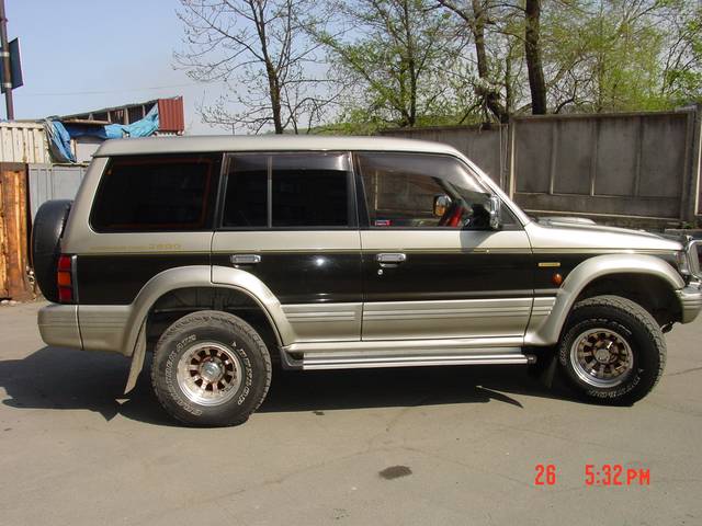 1996 Mitsubishi Pajero