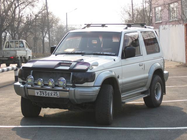 1996 Mitsubishi Pajero