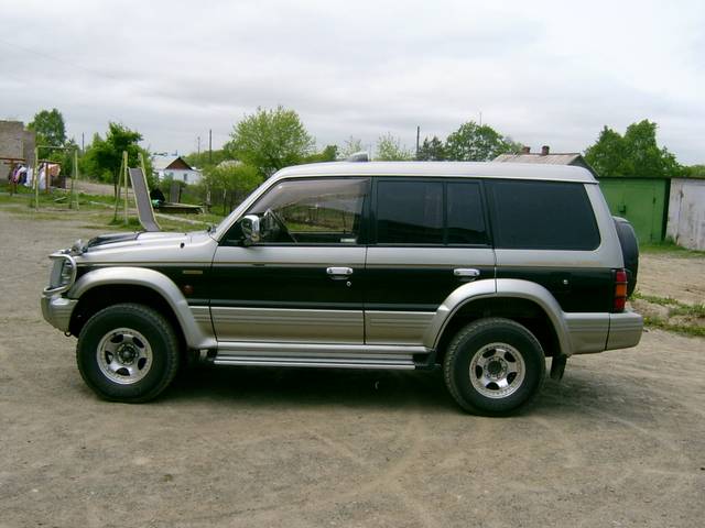 1996 Mitsubishi Pajero