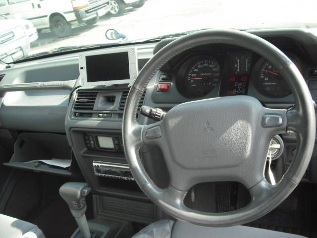 1996 Mitsubishi Pajero