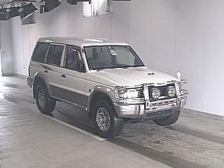 1996 Mitsubishi Pajero Photos