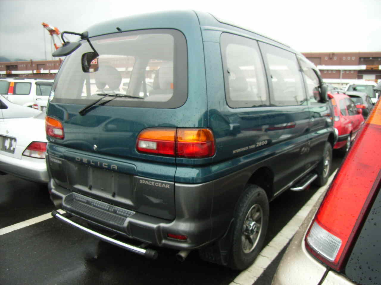 1996 Mitsubishi Pajero Pictures