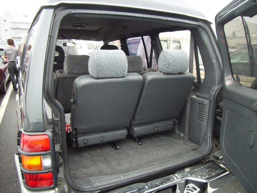1996 Mitsubishi Pajero Photos