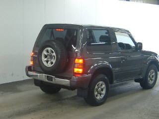1996 Mitsubishi Pajero Pictures