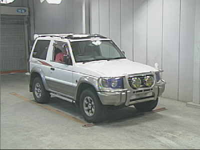 1996 Mitsubishi Pajero Pictures