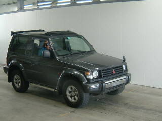 1996 Mitsubishi Pajero Pictures