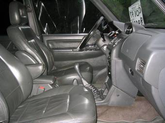 1996 Mitsubishi Pajero Photos
