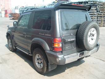 1996 Mitsubishi Pajero Photos