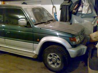 1996 Mitsubishi Pajero Pics