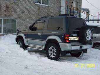 1996 Mitsubishi Pajero Photos