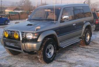 1996 Mitsubishi Pajero Photos