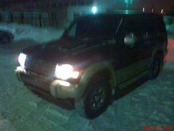 1996 Mitsubishi Pajero Photos