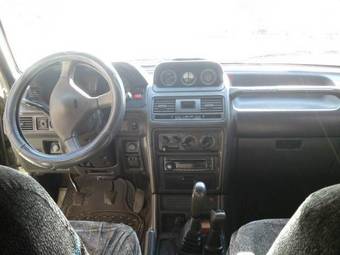 1996 Mitsubishi Pajero Wallpapers