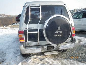 1996 Mitsubishi Pajero Pictures