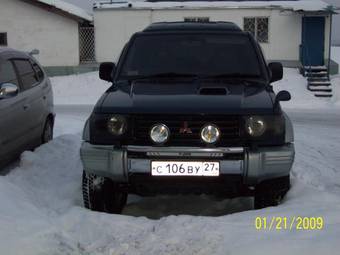 1996 Mitsubishi Pajero Photos
