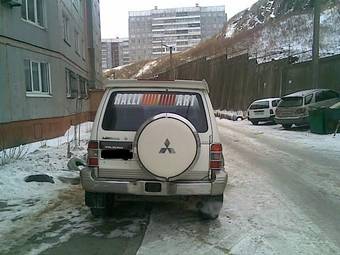 1996 Mitsubishi Pajero Pictures