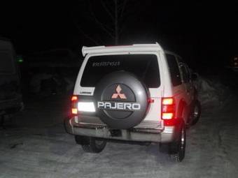 1996 Mitsubishi Pajero Pictures