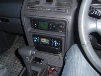 1996 Mitsubishi Pajero Photos