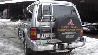 1996 Mitsubishi Pajero Photos
