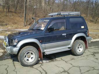 1996 Mitsubishi Pajero Wallpapers