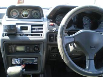 1996 Mitsubishi Pajero Pictures