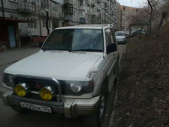 1996 Mitsubishi Pajero Photos
