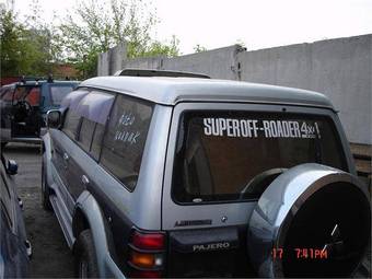 1996 Mitsubishi Pajero Photos