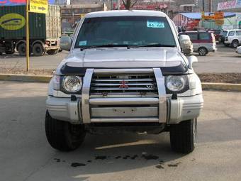 1996 Mitsubishi Pajero Pictures