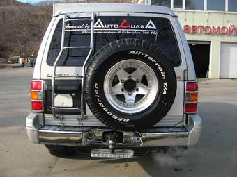 1996 Mitsubishi Pajero Photos