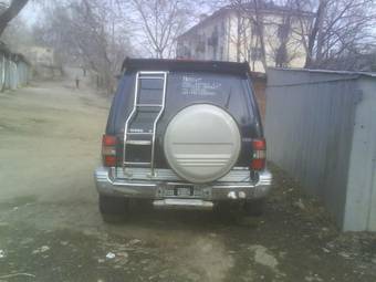 1996 Mitsubishi Pajero Pictures