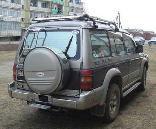 1996 Mitsubishi Pajero Photos