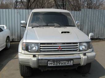 1996 Mitsubishi Pajero Pictures