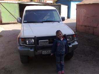 1996 Mitsubishi Pajero Pictures